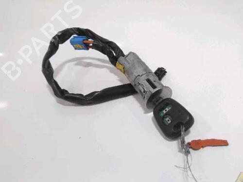 Used Ignition barrel PEUGEOT 206 Van 1.4 HDi (68 hp) 25174367