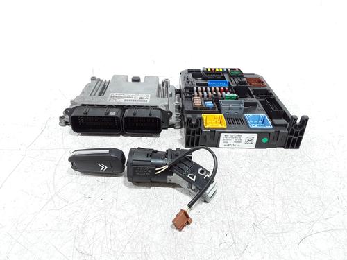 Used Electronic module Electronic module CITROËN C3 III (SX) 1.6 BlueHDi 75 (75 hp) 33030806 33030806