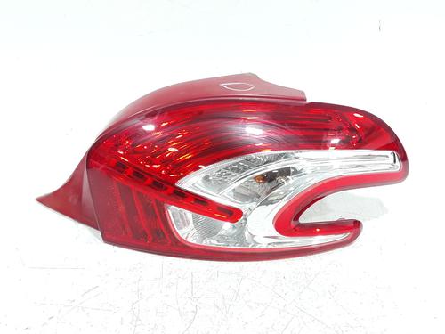 Høyre baklys Høyre baklys PEUGEOT 208 I (CA_, CC_) 1.2 VTI 82 (82 hp) 33006677 33006677