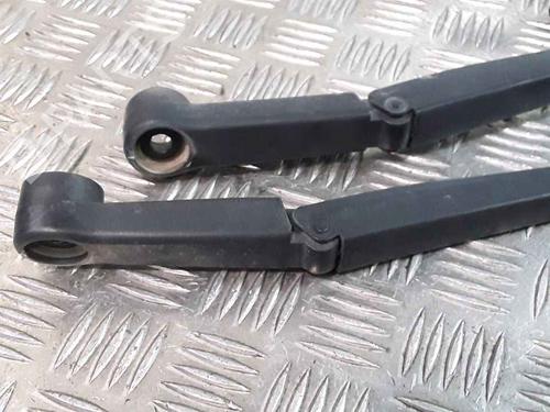 Front windshield wiper arm CITROËN C4 Picasso I MPV (UD_) 2.0 HDi 138 | BP25202342C143 