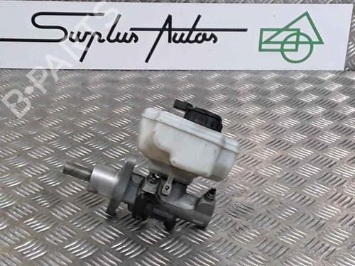 Used Brake master cylinder VW GOLF VI (5K1) 1.6 TDI (105 hp) 25165631