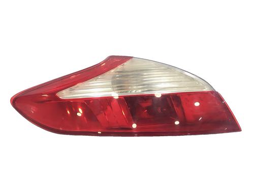Venstre baglygte Venstre baglygte RENAULT MEGANE III Hatchback (BZ0/1_, B3_) 1.5 dCi (BZ09, BZ0D, BZ1W, BZ29, BZ14) (110 hp) 37410639 37410639