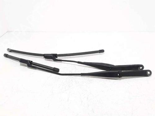 Used Front windshield wiper arm FORD FIESTA VI (CB1, CCN) 1.6 TDCi (90 hp) 25202310