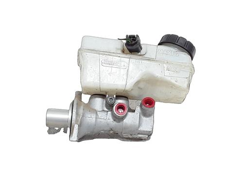 brake-master-cylinder-renault-clio-iv-bh_-2012-2013-2014-2015-2016-2017-2018-2019-2020-2021-32456193 main image