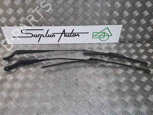 Used Front windshield wiper arm PEUGEOT 208 I (CA_, CC_) 1.0 VTi (68 hp) 25202743