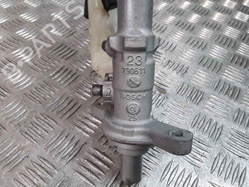 Brake master cylinder RENAULT MEGANE IV Hatchback (B9A/M/N_) 1.5 dCi 110 (B9A3) | BP25166277M77 