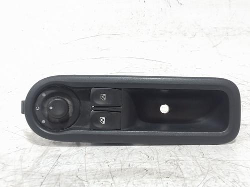 switch-renault-twingo-ii-cn0_-2007-39697932 main image