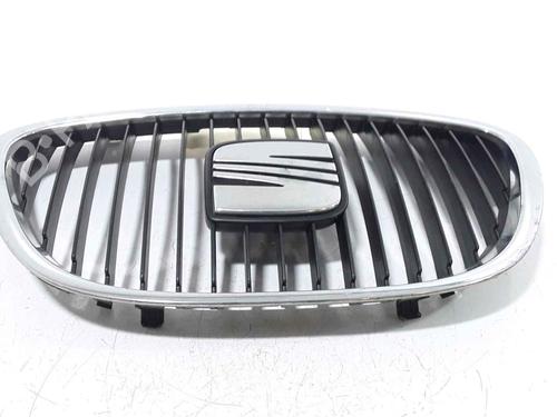 Used Grille SEAT ALTEA (5P1) 1.6 TDI (105 hp) 25167424