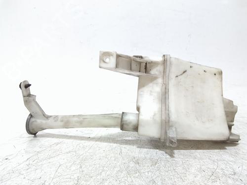 Used Windscreen washer tank Windscreen washer tank 39599769 39599769