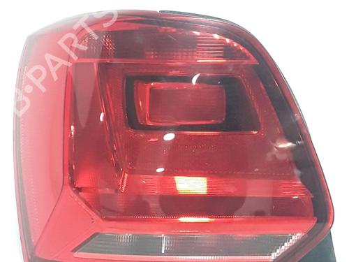 Feu arrière gauche Feu arrière gauche VW POLO V (6R1, 6C1) 1.4 TDI (90 hp) 35997181 35997181