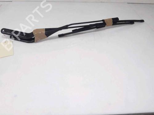 Used Front windshield wiper arm BMW 1 (E87) 120 d (163 hp) 25202354