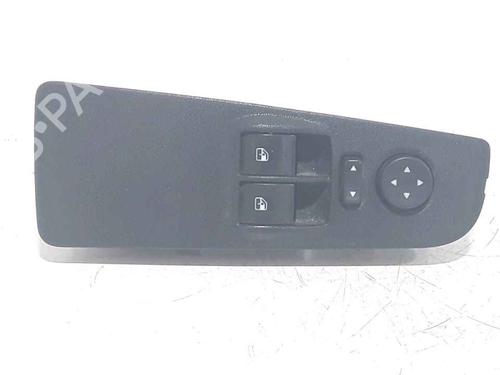 Used Switch FIAT GRANDE PUNTO (199_) 1.4 (199AXB11, 199AXB1A, 199BXB1A, 199AXL1A) (77 hp) 25185892