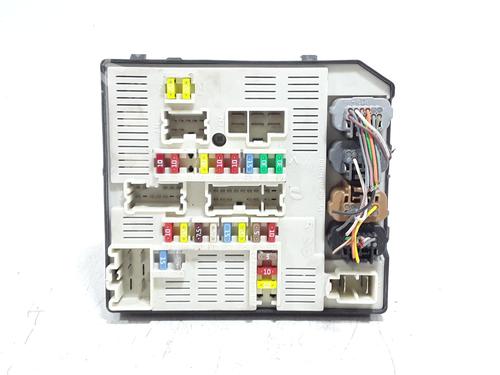 Used Fuse box Fuse box 37273371 37273371