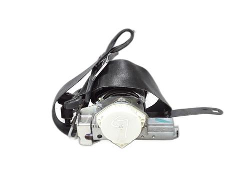 Used Front left seatbelt FORD FIESTA VI (CB1, CCN) 1.4 TDCi (70 hp) 31118804