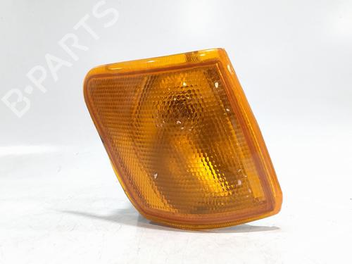 Used Right front indicator Right front indicator 25182690 25182690