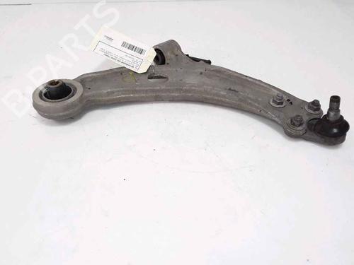 Used Right front suspension arm PEUGEOT 308 II (LB_, LP_, LW_, LH_, L3_) 1.6 GT 205 (205 hp) 25196738