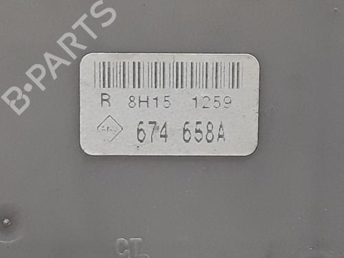 Fuse box RENAULT CLIO III (BR0/1, CR0/1) 1.5 dCi (BR17, CR17) | BP30978507E1