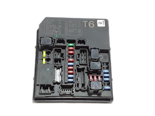 Used Fuse box NISSAN JUKE (F15) 1.5 dCi (110 hp) 30365135