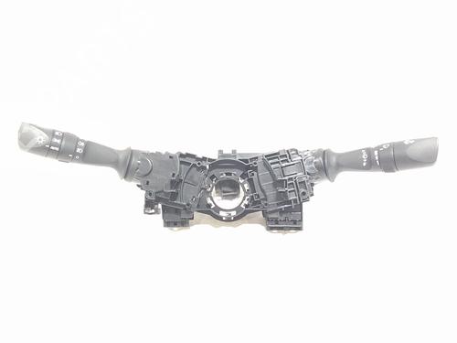Interruttore luci Interruttore luci TOYOTA HILUX VIII Pickup (_N1_) 2.4 D 4WD (GUN125_, GUN125R) (150 hp) 36892652 36892652
