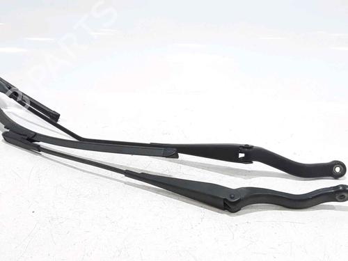 Used Front windshield wiper arm OPEL CORSA D (S07) 1.3 CDTI (L08, L68) (75 hp) 25202816