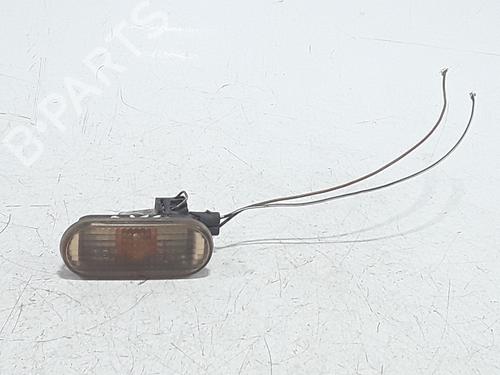 Used Left front indicator VW POLO III (6N1) 60 1.4 (60 hp) 29843875