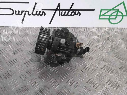 Used Injection pump FIAT 500X (334_) 1.6 D Multijet (334AXA1B, 334AXA11) (120 hp) 25180653