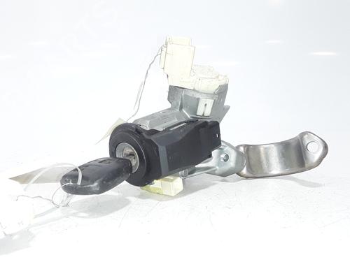 Used Ignition barrel TOYOTA YARIS (_P9_) 1.4 D-4D (NLP90_, NLP90R) (90 hp) 26451254