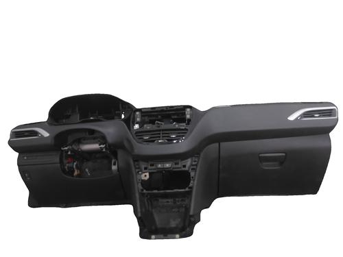 Tablier Tablier PEUGEOT 208 I (CA_, CC_) 1.2 VTI 82 (82 hp) 36281897 36281897