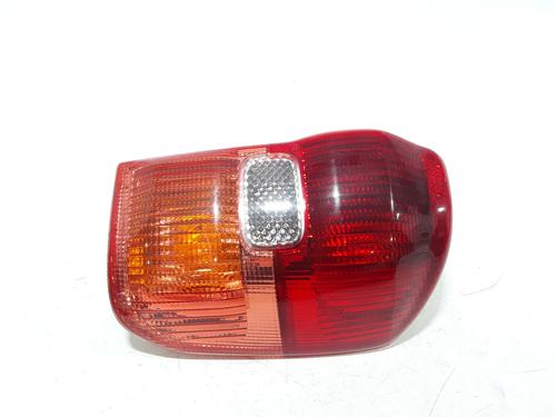 Used Right taillight TOYOTA RAV 4 II (_A2_) 2.0 D 4WD (CLA20_, CLA21_, CLA20R, CLA21R) (116 hp) 25193694