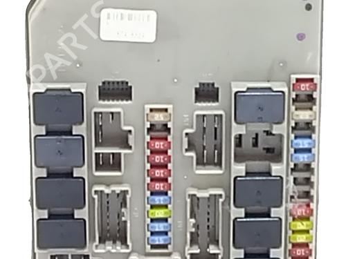 Used Fuse box Fuse box 37037909 37037909