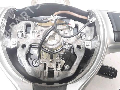 Steering wheel TOYOTA YARIS (_P13_) 1.4 D (NLP130_, NLP130) | BP25174207C49 