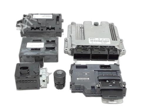 Used Electronic module RENAULT CLIO IV (BH_) 1.5 dCi 75 (75 hp) 30403553