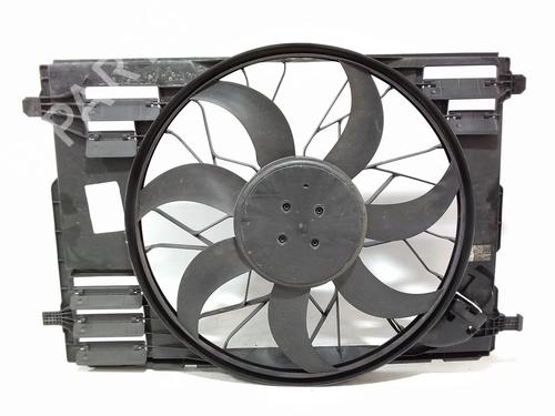Used Radiator fan MERCEDES-BENZ GLA (H247) GLA 200 d (247.712) (150 hp) 31633597
