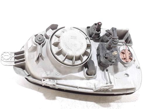 Left headlight HYUNDAI SANTA FÉ I (SM) 2.0 CRDi 4x4 | BP25181983C28 