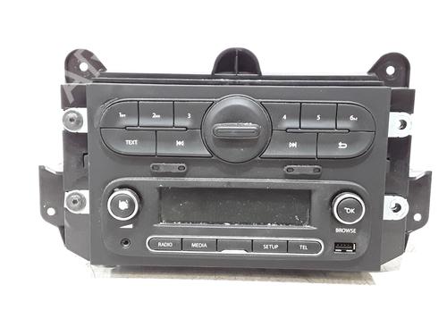 Used Radio RENAULT TWINGO III (BCM_, BCA_) 1.0 SCe 65 (BCMJ) (65 hp) 32332133
