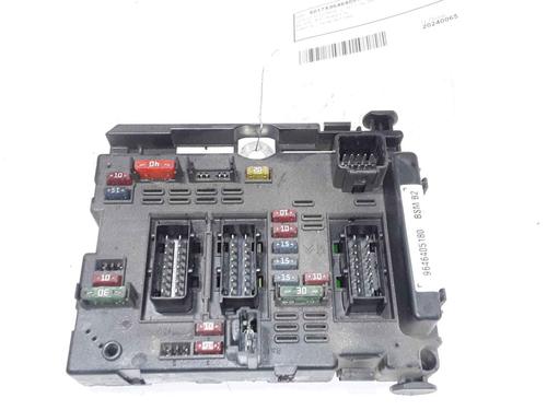 Used Fuse box PEUGEOT 206 Hatchback (2A/C) 1.1 i (60 hp) 25179399