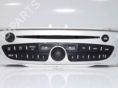 Used Radio RENAULT MEGANE III Hatchback (BZ0/1_, B3_) 1.5 dCi (106 hp) 25189846