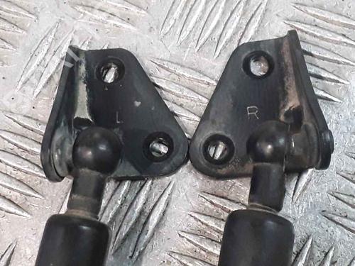 Tailgate lift support HONDA FR-V (BE) 2.2 i CTDi (BE5) | BP25766156C138 