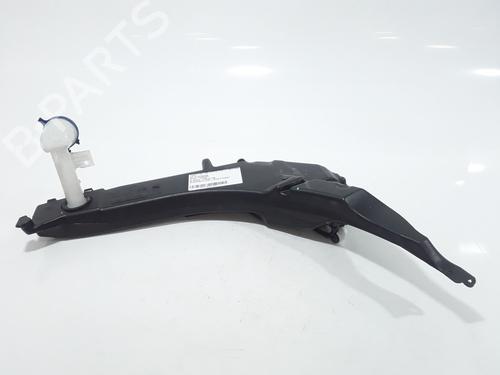 Used Windscreen washer tank PEUGEOT 308 II (LB_, LP_, LW_, LH_, L3_) 1.2 THP 130 (131 hp) 25202043
