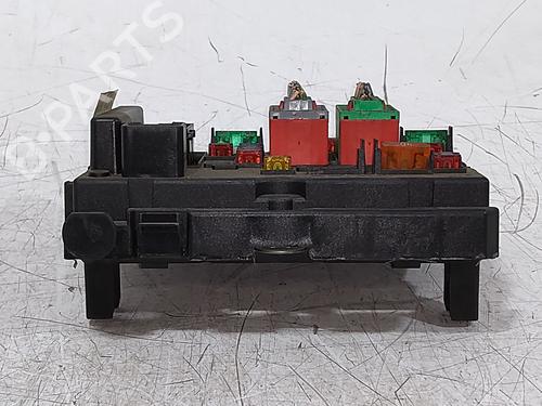 Used Fuse box Fuse box 38939524 38939524