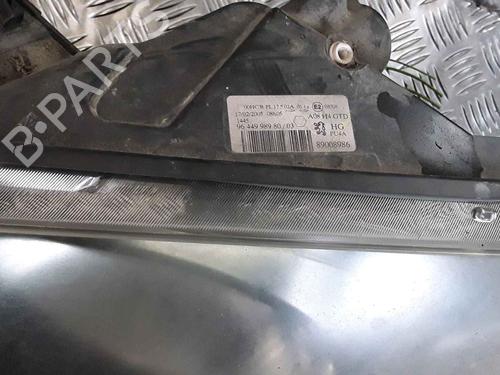Used Left headlight PEUGEOT 1007 (KM_) 1.4 (75 hp) 25764932