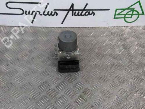Used ABS pump TOYOTA AURIS (_E15_) 2.0 D-4D (ADE150_, ADE150R) (126 hp) 25164105