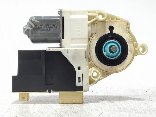 Used Right front window motor Right front window motor PEUGEOT 307 (3A/C) 1.6 HDi (90 hp) 32510579 32510579