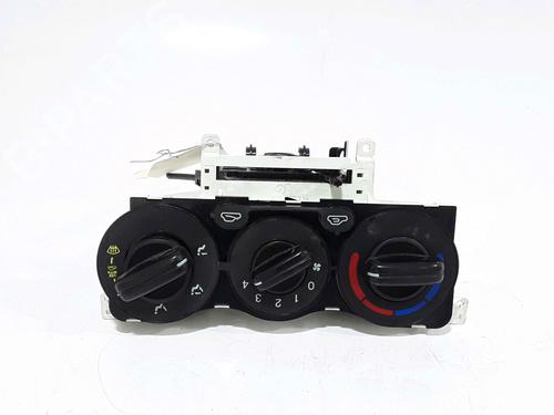 Used Climate control HYUNDAI GETZ (TB) 1.5 CRDi (88 hp) 25170136