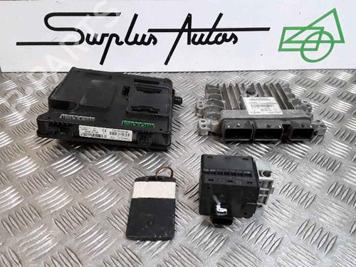 Used Engine control unit (ECU) RENAULT SCÉNIC III (JZ0/1_) 1.5 dCi (86 hp) 25194673