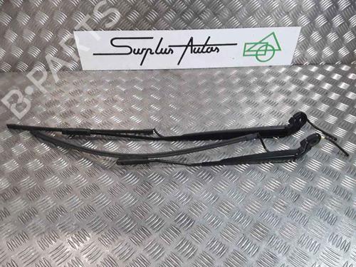 Used Front windshield wiper arm CITROËN C4 CACTUS 1.2 THP 110 (110 hp) 25202486