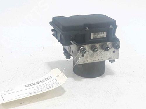 Used ABS pump RENAULT CLIO III (BR0/1, CR0/1) 1.5 dCi (BR17, CR17) (86 hp) 25164488