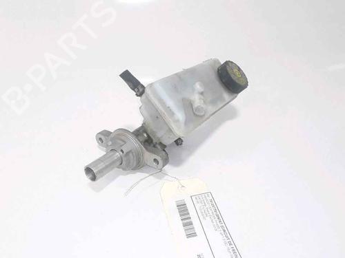 Used Brake master cylinder RENAULT KANGOO Express (FW0/1_) 1.5 dCi 75 (FW07, FW10, FW04) (75 hp) 25163879