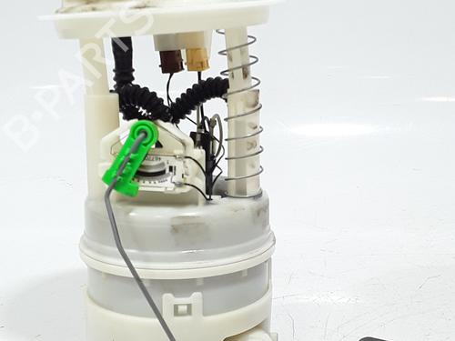 Used Fuel pump RENAULT TWINGO II (CN0_) 1.2 16V (CN04, CN0B) (75 hp) 29230300