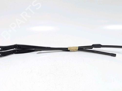 Used Front windshield wiper arm FORD KA+ III (UK, FK) 1.2 Ti-VCT (85 hp) 25202315